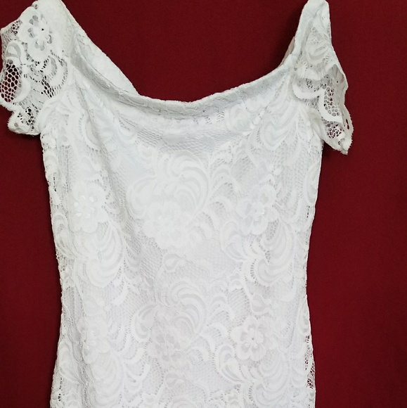 Sexy White Off Shoulder Lace Dress - Picture 2 of 5